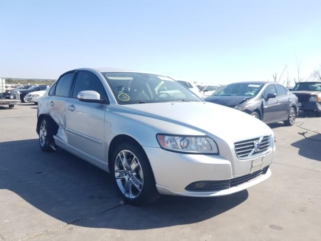 YV1382MS6A2513458-2010-volvo-s40-0