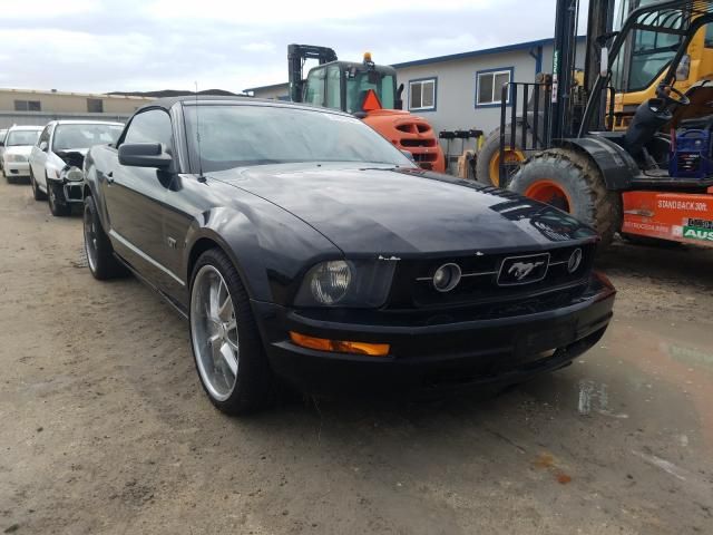 1ZVFT84N065112022-2006-ford-mustang-0