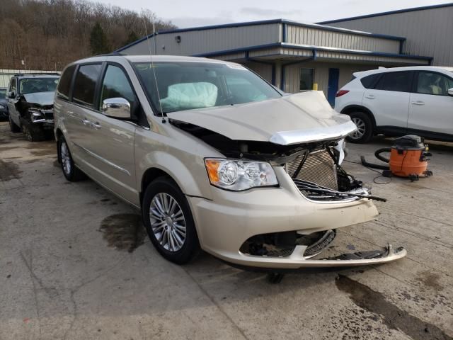 2C4RC1CG2DR818581-2013-chrysler-town-and-country-0