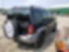 1J4GL48K95W706174-2005-jeep-liberty-2