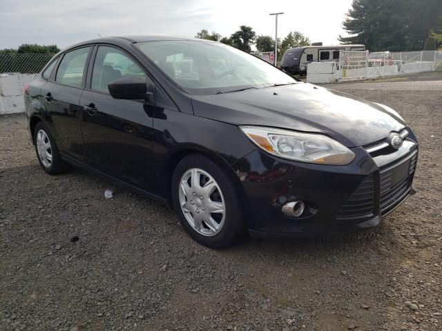 1FAHP3F2XCL213541-2012-ford-focus-0
