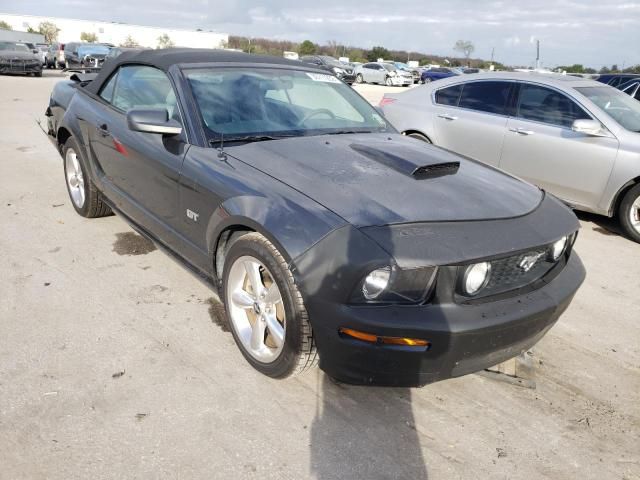 1ZVFT85H975259854-2007-ford-mustang-0