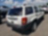1J4GX48S24C424043-2004-jeep-cherokee-2