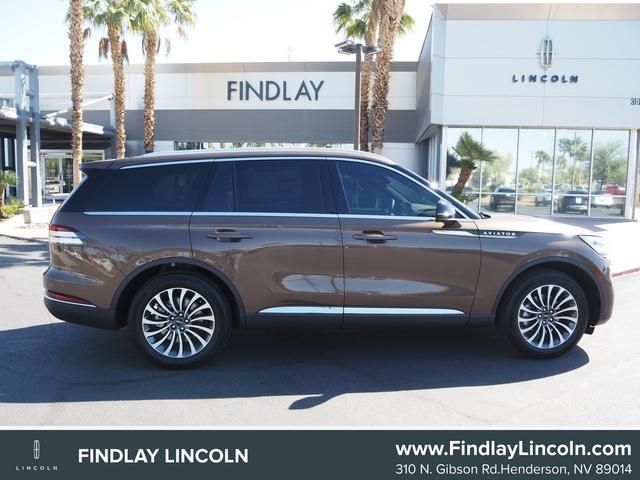 5LM5J7WC4NGL19406-2022-lincoln-aviator-0