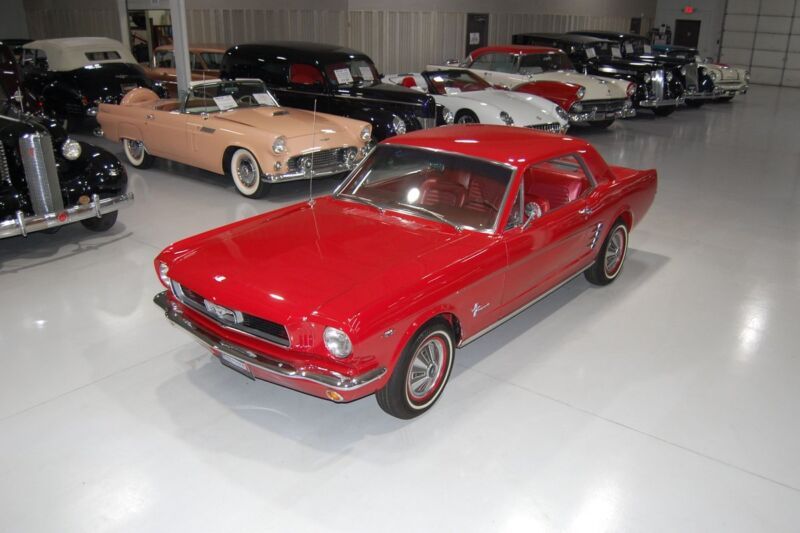 6F07C262239-1966-ford-mustang-0