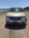 2A4RR8DG9BR608069-2011-chrysler-town-and-country-0