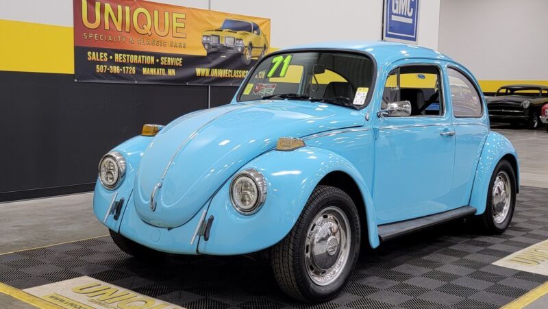 1112706141-1971-volkswagen-beetle-classic-0