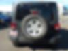 1C4HJWDG4JL804618-2018-jeep-wrangler-jk-unlimited-2