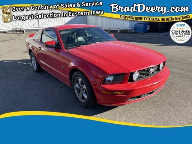 1ZVFT82H675314927-2007-ford-mustang-0
