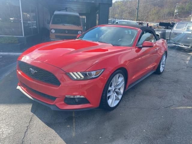 1FATP8UH8G5309919-2016-ford-mustang-0