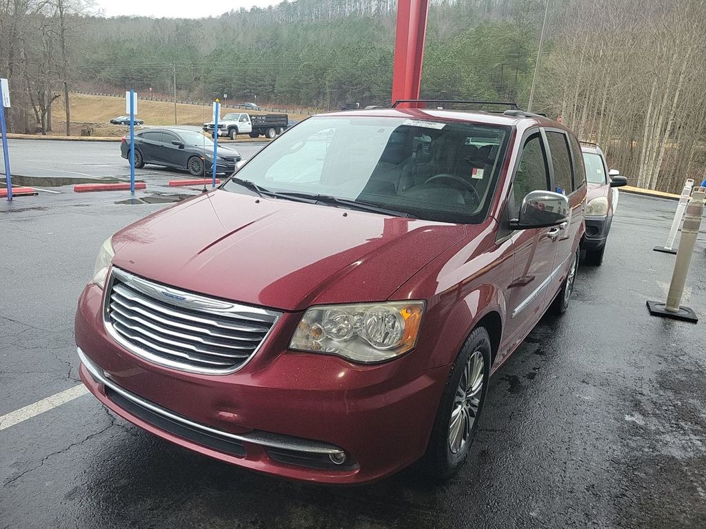 2C4RC1CG8DR531942-2013-chrysler-town-and-country-0