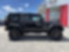 1C4BJWFG5HL663930-2017-jeep-wrangler-1