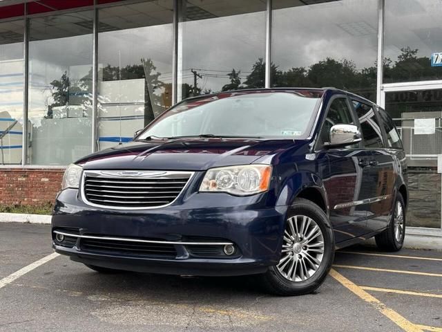 2C4RC1CG6DR511866-2013-chrysler-town-andamp-country-0