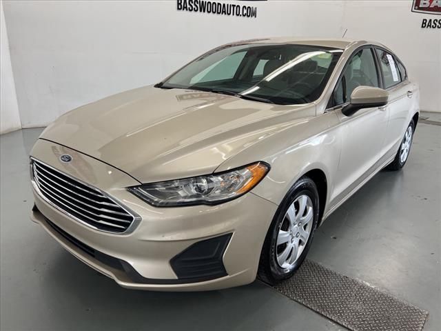 3FA6P0G7XKR126917-2019-ford-fusion-0