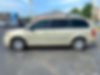 2A4RR8DG8BR716067-2011-chrysler-town-and-country-1