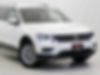 3VV0B7AXXLM104500-2020-volkswagen-tiguan-1