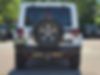 1C4BJWCG5HL724102-2017-jeep-wrangler-2