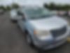 2A8HR54PX8R765272-2008-chrysler-town-and-country-2