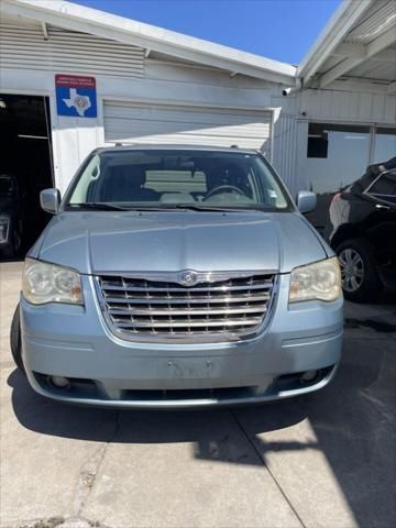 2A8HR54X59R627222-2009-chrysler-town-and-country