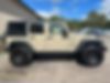 1C4BJWDG9HL640606-2017-jeep-wrangler-unlimited-2