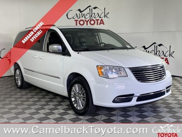 2C4RC1CG4FR571082-2015-chrysler-town-and-country-0