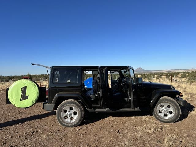 1C4HJWEG2FL622356-2015-jeep-wrangler-unlimited-0