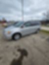 2A4RR5DG2BR617162-2011-chrysler-town-and-country-2