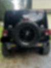 1C4BJWEG5HL691891-2017-jeep-wrangler-unlimited-2