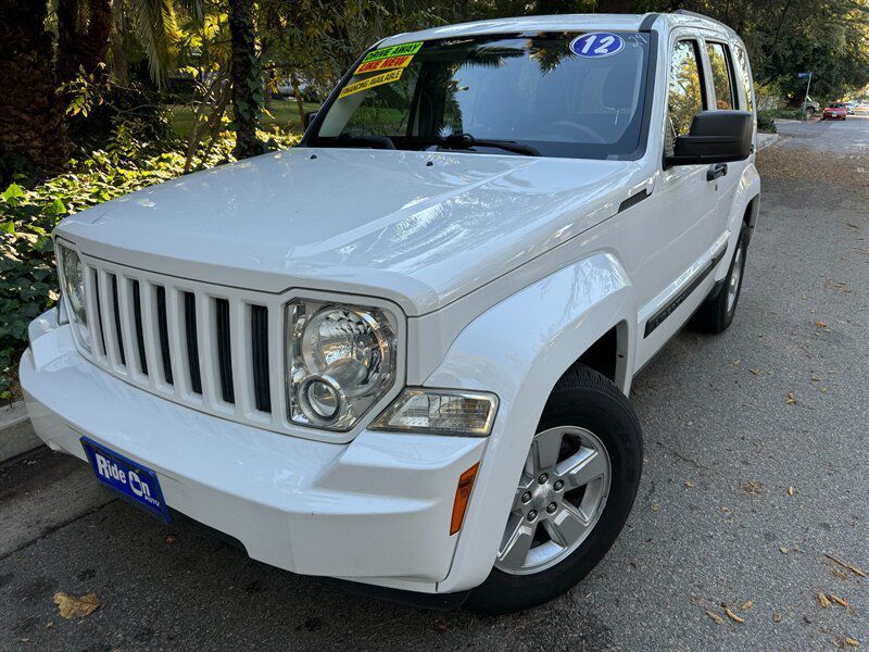 1C4PJLAK8CW166734-2012-jeep-liberty