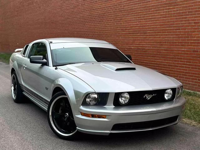 1ZVHT82H785124922-2008-ford-mustang
