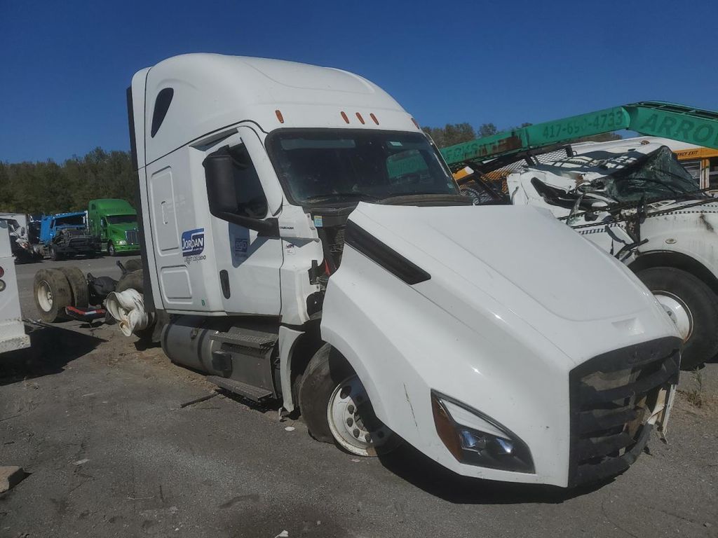 3AKJHHDV2PSUD9705-2023-freightliner-all-other-0