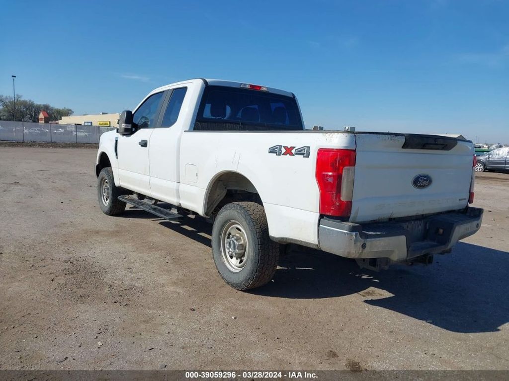 1FT7X2B60HEE84516-2017-ford-f-250-2