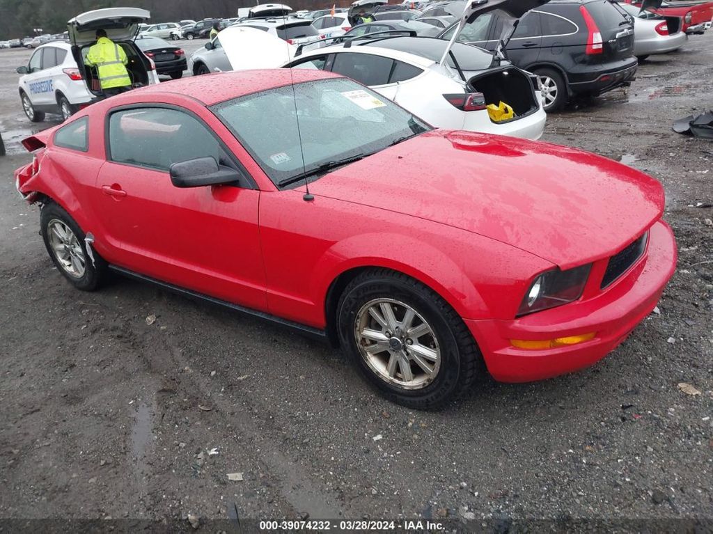 1ZVHT80N085125676-2008-ford-mustang