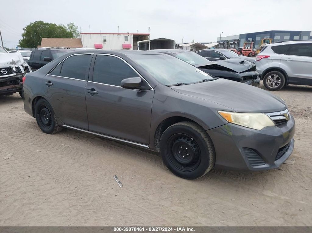 4T4BF1FK2DR282051-2013-toyota-camry-0