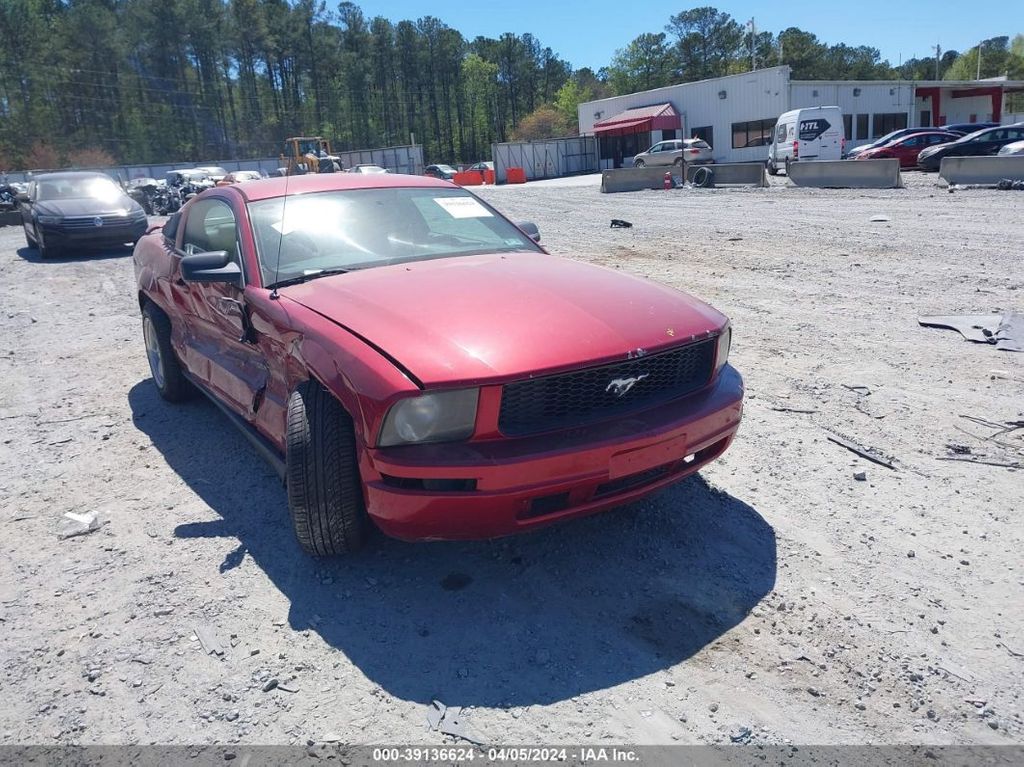 1ZVFT80N165200406-2006-ford-mustang