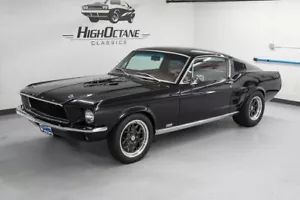 7T020138515-1967-ford-mustang