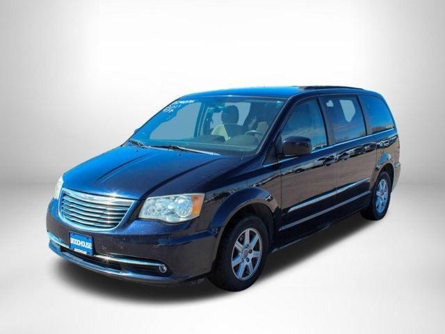 2A4RR5DG7BR698045-2011-chrysler-town-andamp-country
