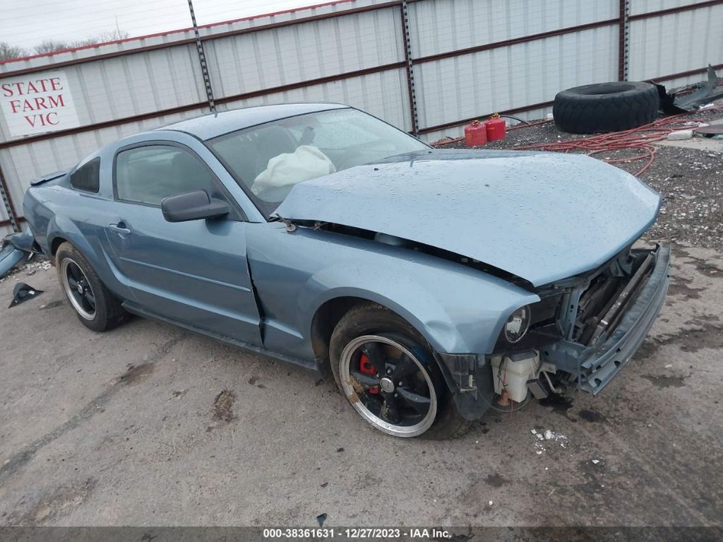 1ZVFT80N975359269-2007-ford-mustang