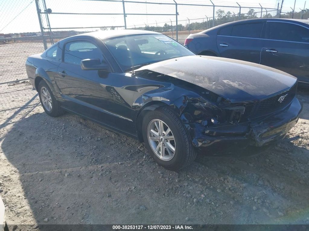 1ZVHT80N985131766-2008-ford-mustang