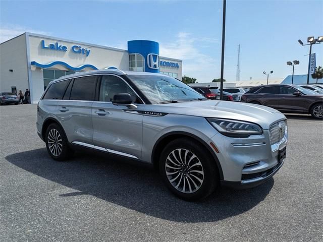 5LM5J7WC5NGL16823-2022-lincoln-aviator