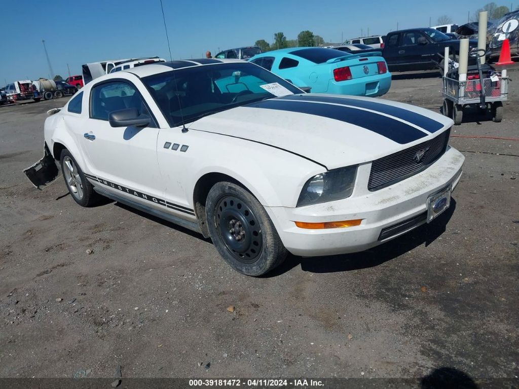 1ZVHT80N685103424-2008-ford-mustang