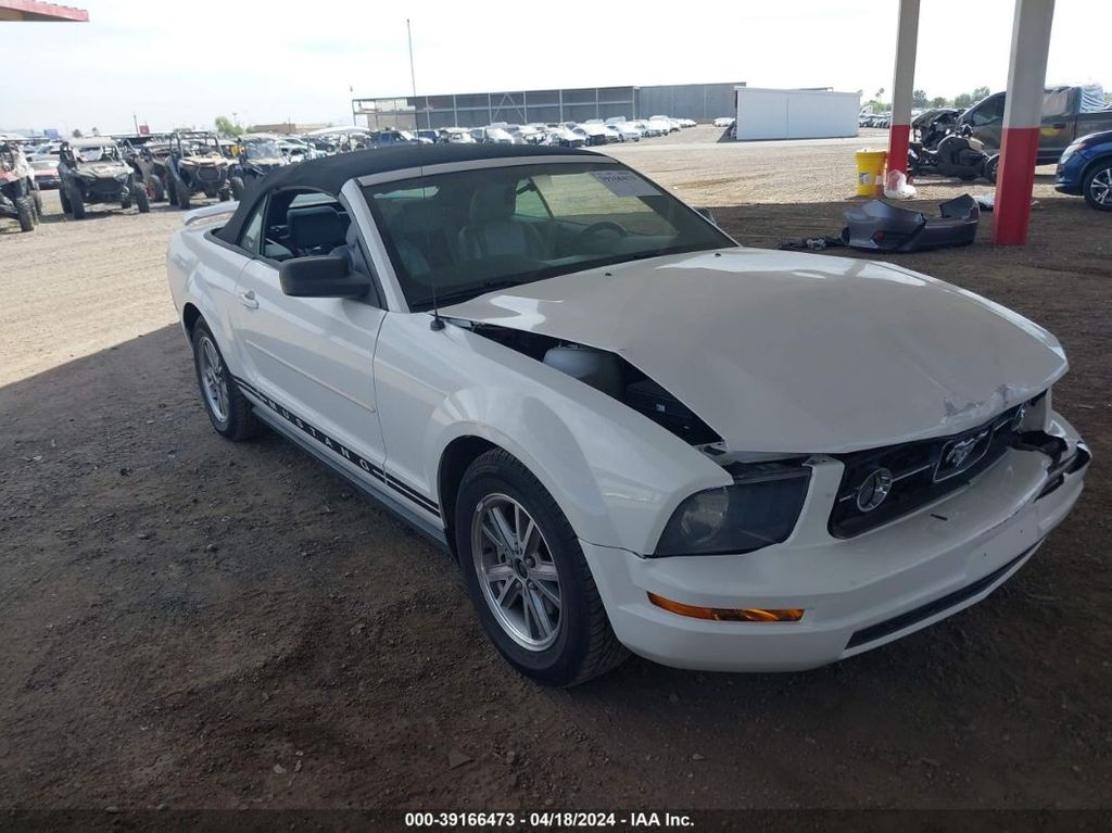 1ZVFT84N955216670-2005-ford-mustang