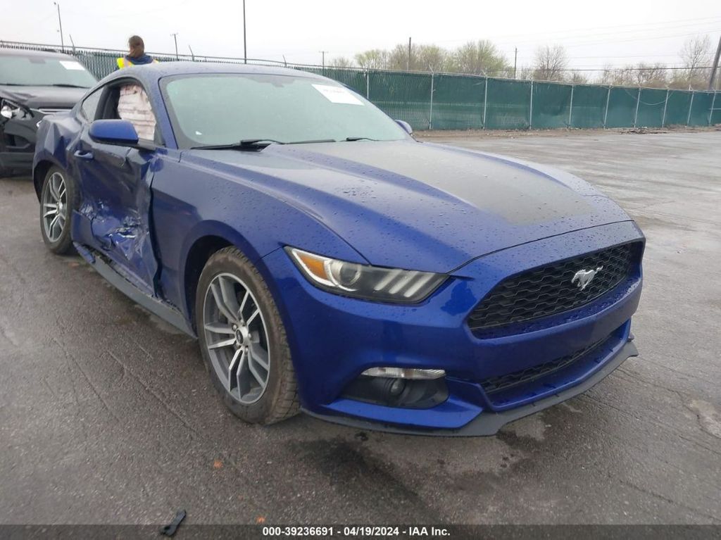 1FA6P8TH4G5238829-2016-ford-mustang