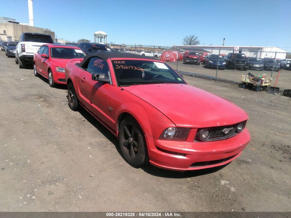 1ZVHT85H165245843-2006-ford-mustang-0