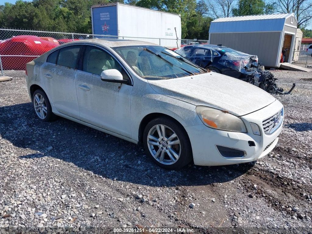 YV1612FH0D2171206-2013-volvo-s60-0