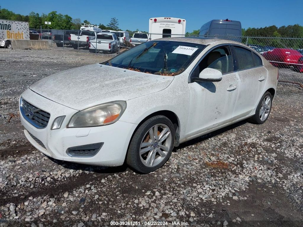 YV1612FH0D2171206-2013-volvo-s60-1