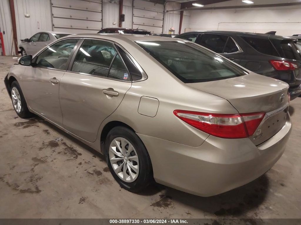 4T4BF1FK7FR461110-2015-toyota-camry-2