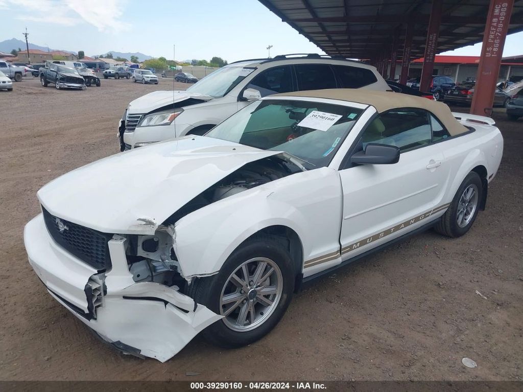 1ZVFT84N155216453-2005-ford-mustang-1