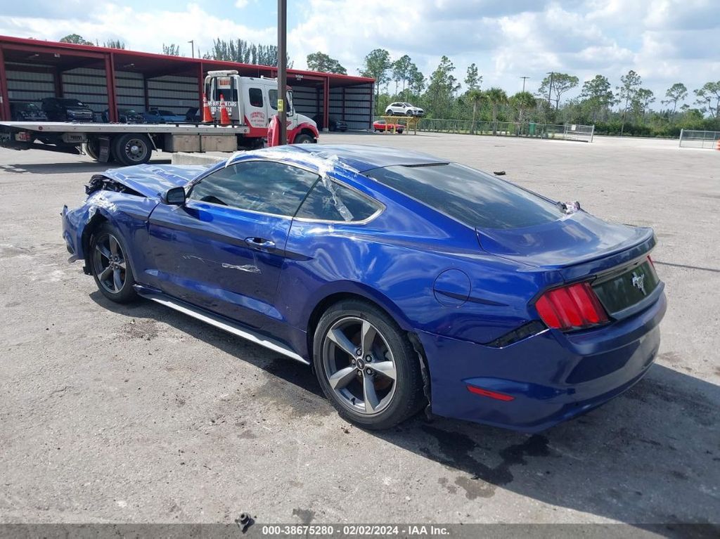 1FA6P8AM9F5337564-2015-ford-mustang-2
