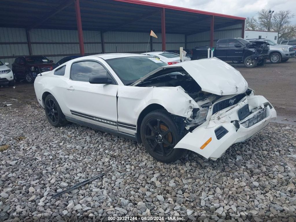 1ZVBP8AN5A5130760-2010-ford-mustang